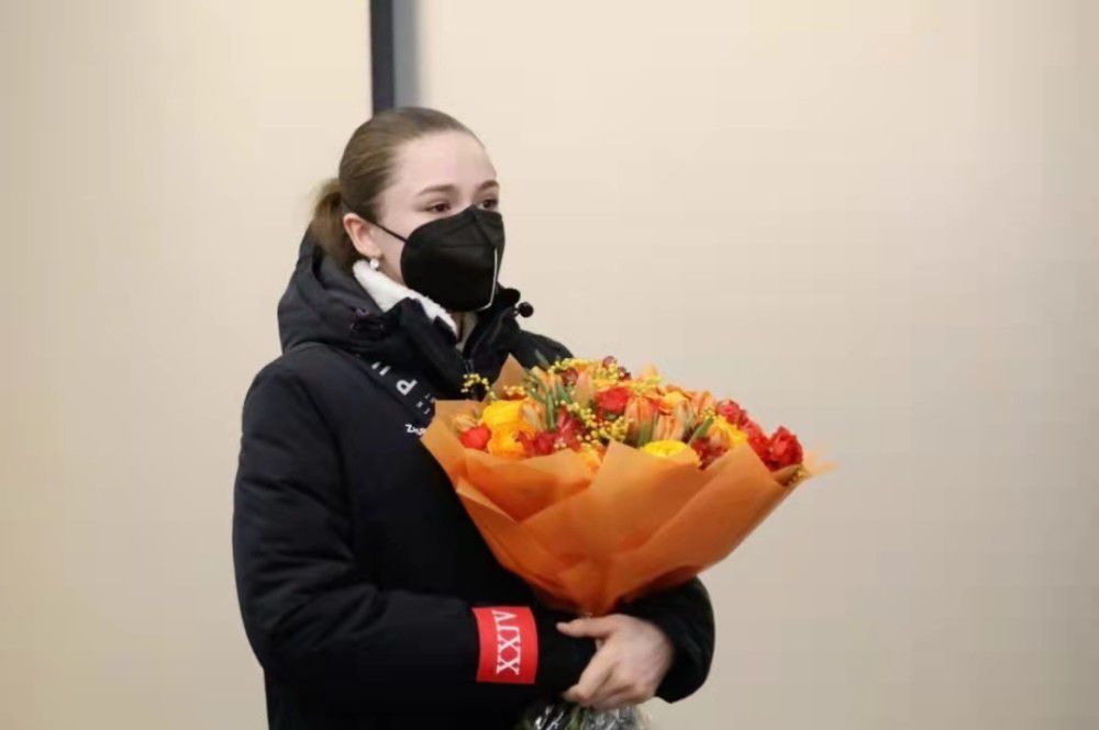 事件哈兰德、多库缺战卢顿本轮英超曼城将在客场迎战卢顿，本场比赛哈兰德确认将会缺席，他并没有随队一同前来卢顿的主场，此外，多库也将缺席本场比赛。